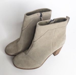 TOMS Lunata Suede Booties EUC